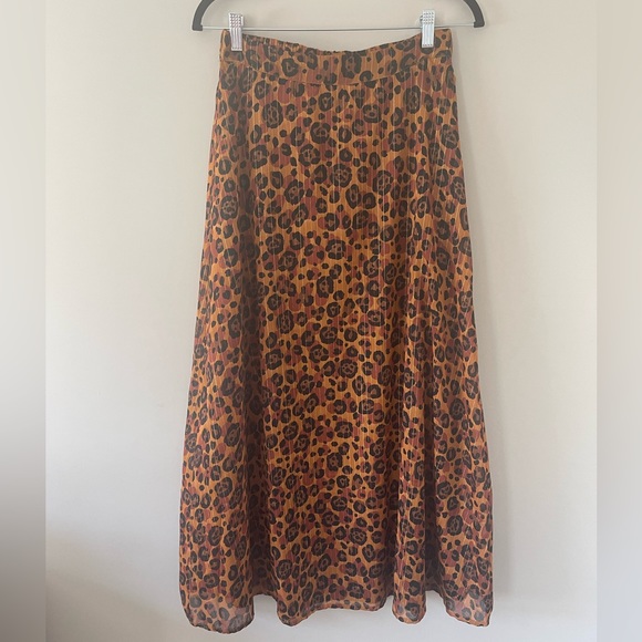 LEOPARD PRINT MAXI SKIRT!! - Picture 5 of 8